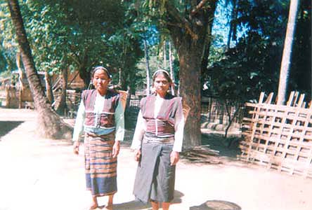 Kong Chong Chin villages on Lay Myo river